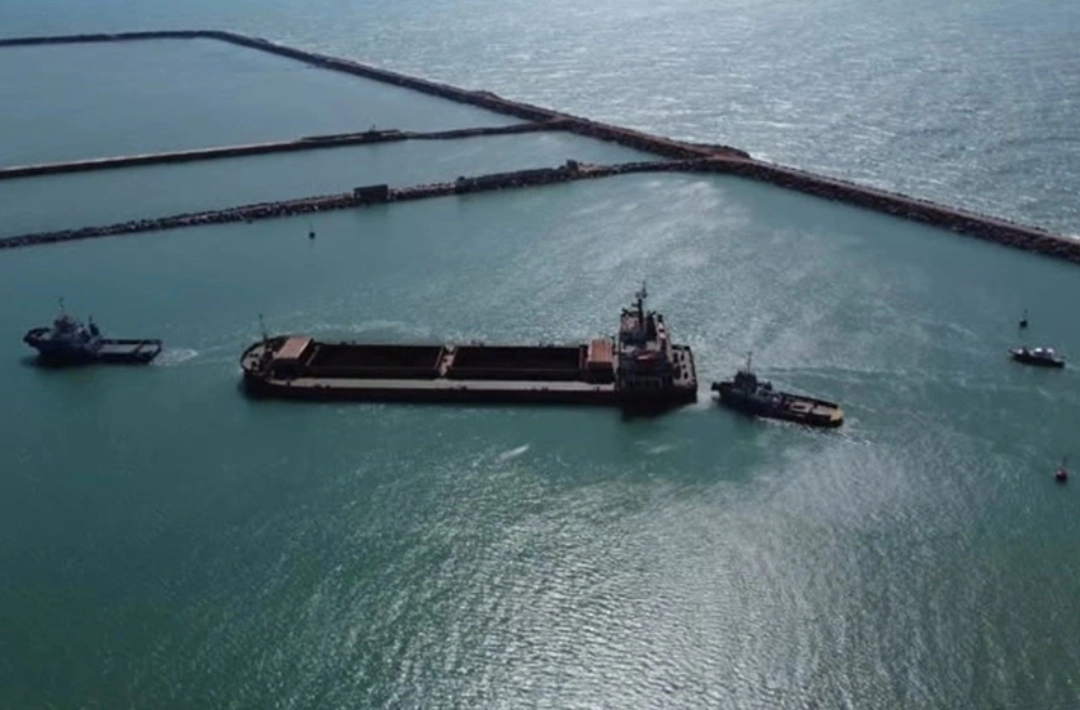 Iniciada exportação de minério de ferro para a Ásia pelo Porto Piauí