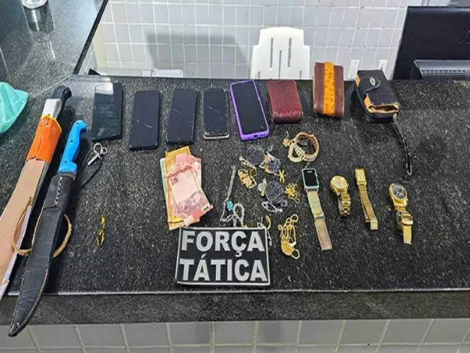 Criminosos armados com facão invadem casa de idosos e fazem arrastão em Campo Maior