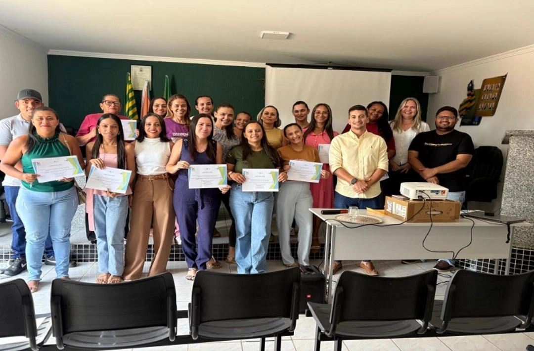 Capacitação sobre controle social no SUS reúne conselheiros em São Miguel do Fidalgo