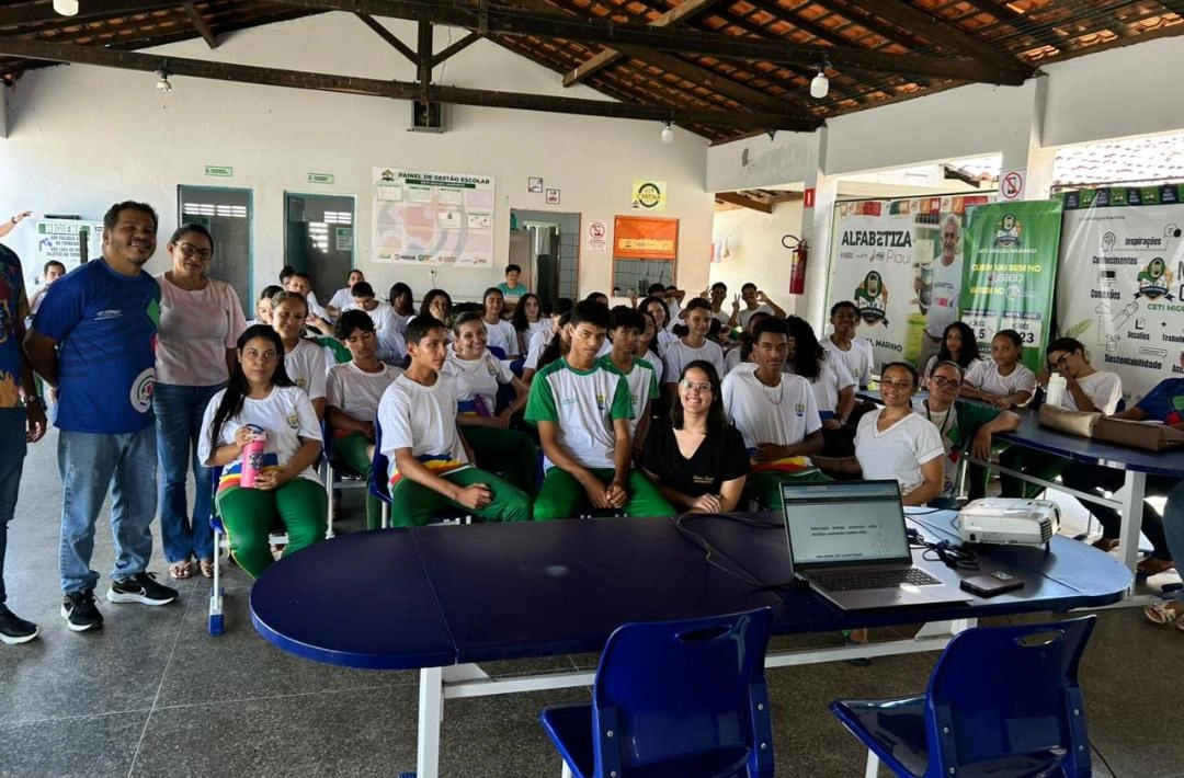 PSE leva orientação sobre prevenção da gravidez na adolescência ao Ceti Miguel Marinho em São Miguel do Fidalgo