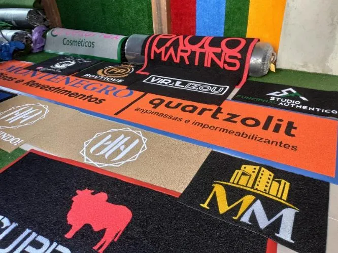 Em Oeiras, adquira tapetes personalizados da marca SALIMAT