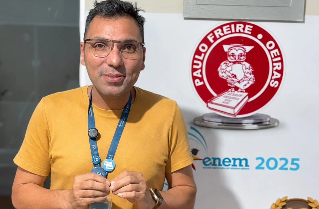 Sociedade Educacional Paulo Freire recebe consultor pedagógico do SAS para planejamento do segundo semestre