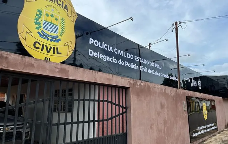 Polícia resgata jovem que era agredida e mantida em cárcere pelo namorado em Ribeiro Gonçalves