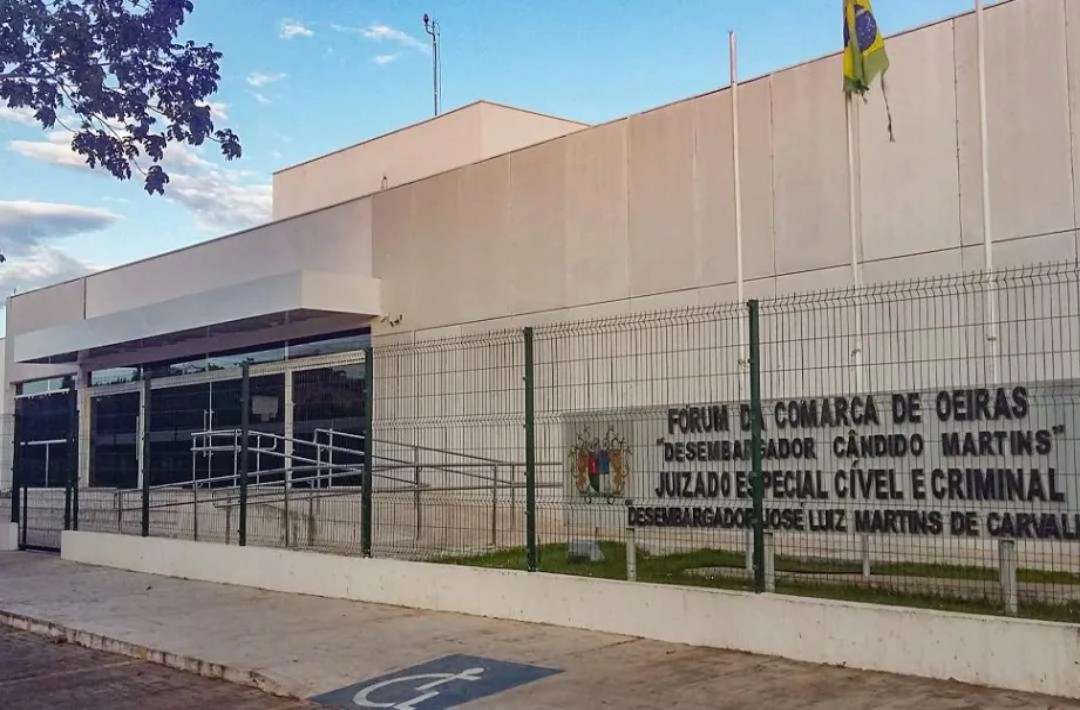 Justiça concede liberdade com medidas cautelares a suspeitos de tráfico em Oeiras