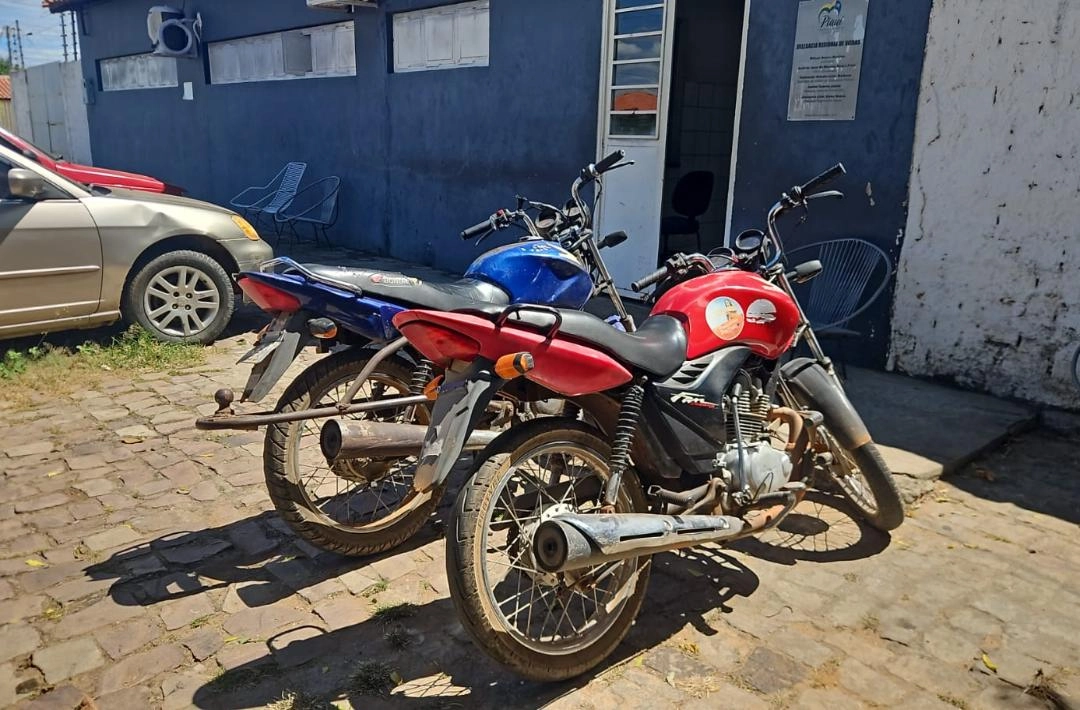 Polícia Civil recupera motocicletas furtadas e apreende drogas durante diligências em Oeiras