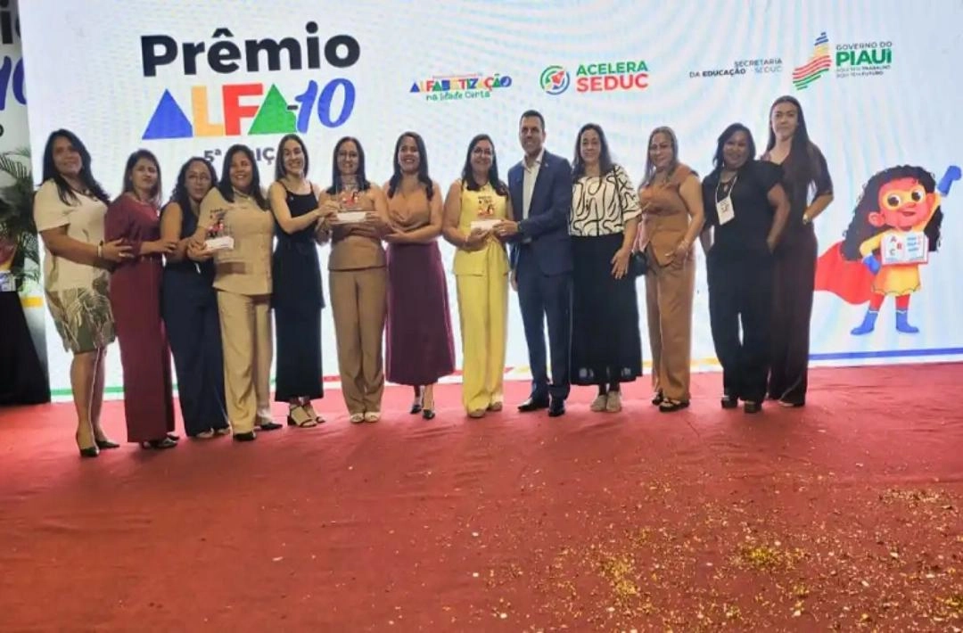 Escolas de Oeiras recebem Prêmio Alfa-10 em Teresina por resultados em alfabetização no Idepi-Alfa