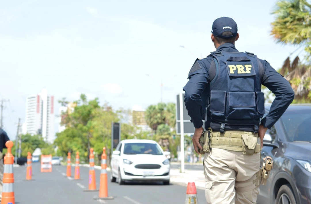 PRF inicia Operação Dia do Piauí 2026 para fiscalizar rodovias federais