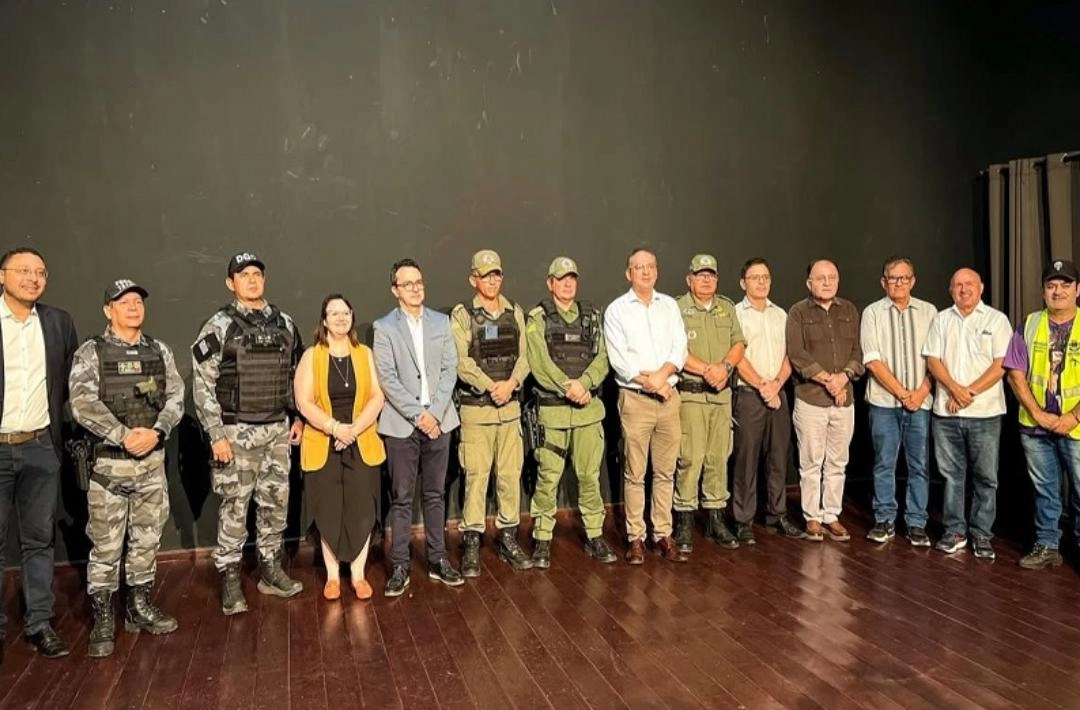 Polícia Militar de Oeiras recebe armamentos e materiais operacionais