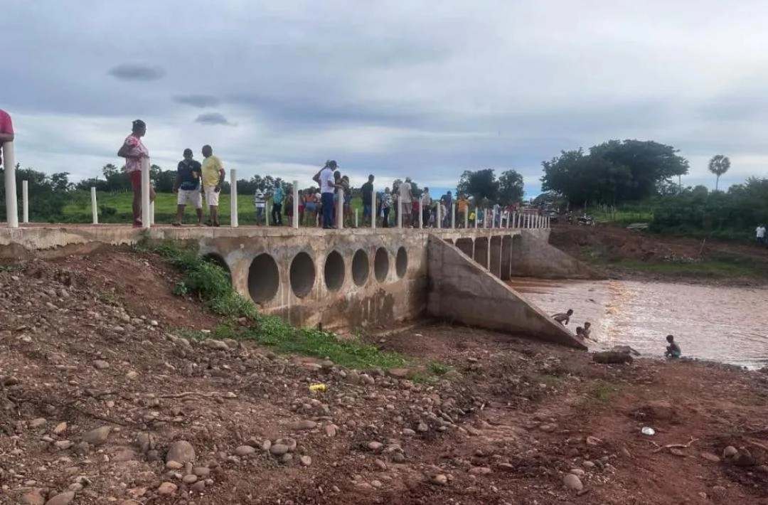 Após décadas de espera, ponte da Barra do Rio é inaugurada em Santa Rosa do Piauí