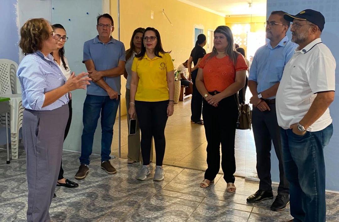 Rotary Club de Oeiras visita APAE e conhece trabalho desenvolvido pela instituição