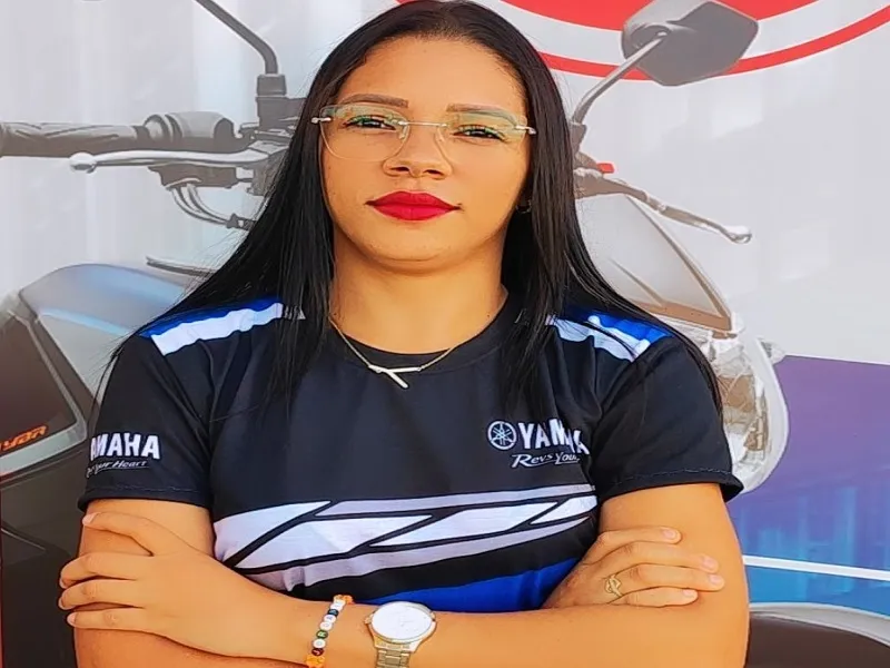 Descubra o universo YAMAHA com a consultora Jordânia Leal em Oeiras