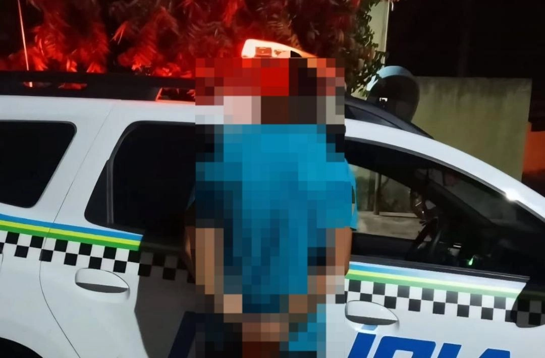 Pai agride a própria filha durante briga em praça pública e é preso em flagrante em Pio IX