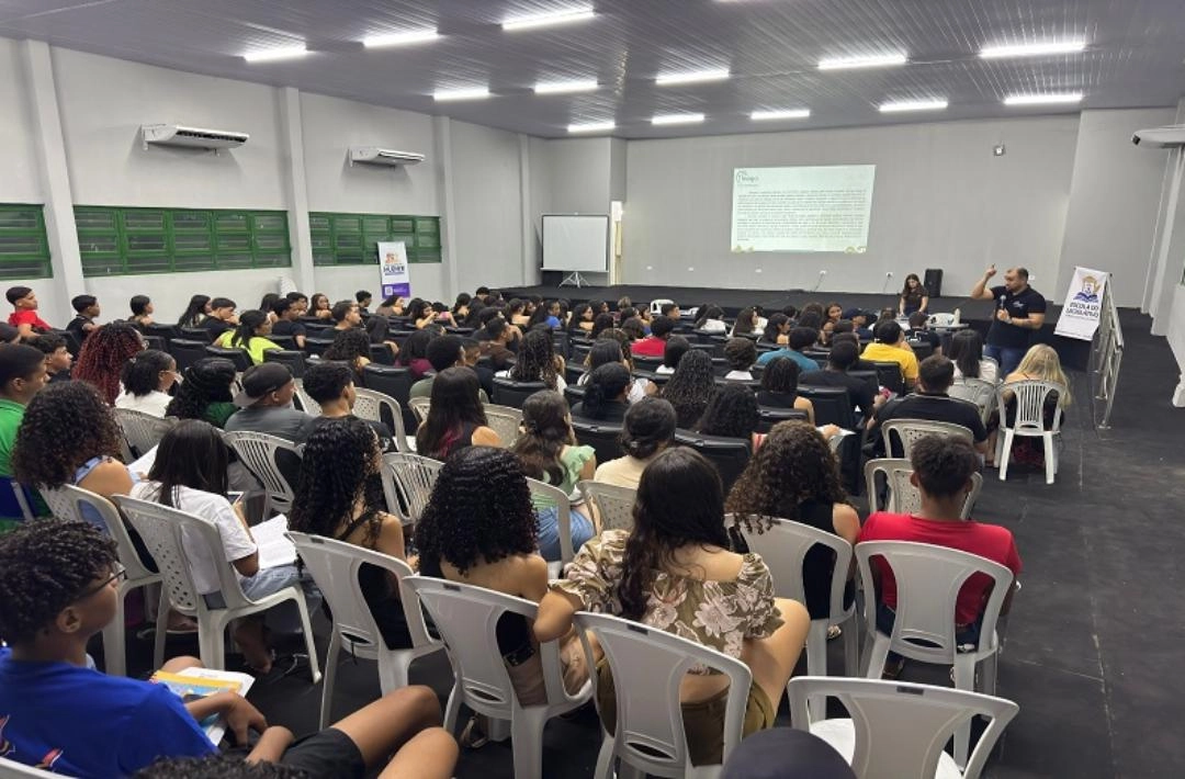 Câmara de Oeiras promove aulão de redação e reforça preparo para o ENEM