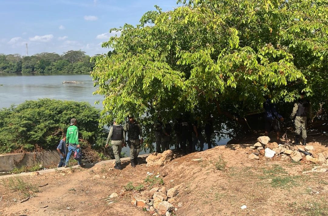 Trabalhadora encontra corpo de homem às margens de rio no Centro de Teresina
