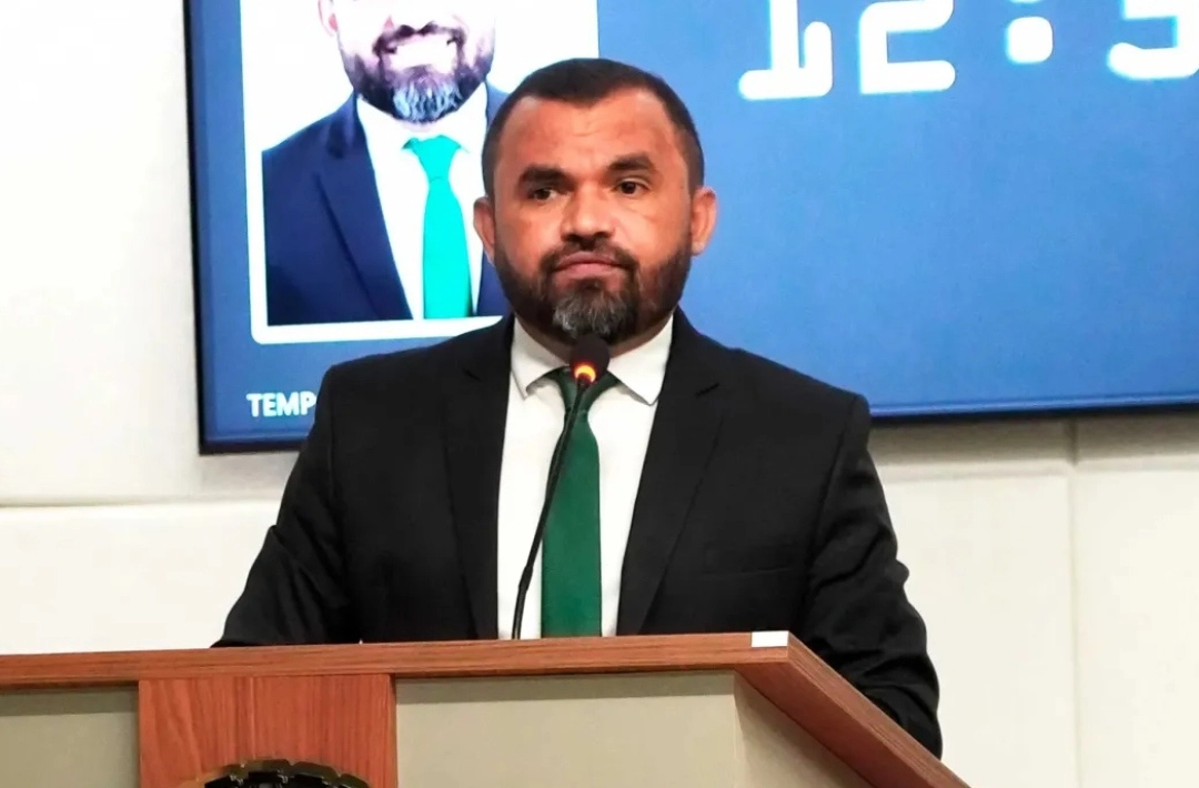 Amilton de Zé Moura rebate críticas sobre IDEB de Oeiras e pede que resultado não seja politizado