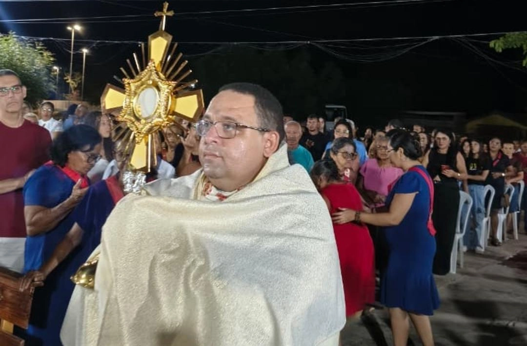 Corpus Christi e quarta noite da trezena de Santo Antônio reúnem fiéis em Colônia do Piauí