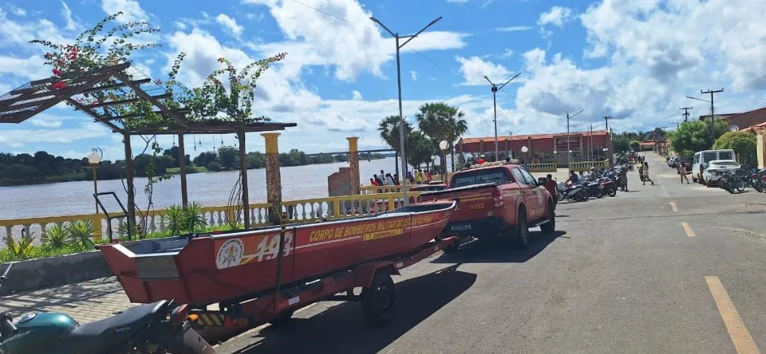 Bombeiros localizam corpos de adolescentes que desapareceram no rio Parnaíba, no Piauí