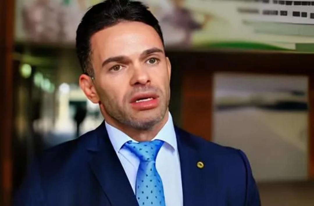 ''Melhor votar em nomes de Oeiras que é alguém de fora'', diz Bessah Sá ao projetar disputa com Mauro Tapety