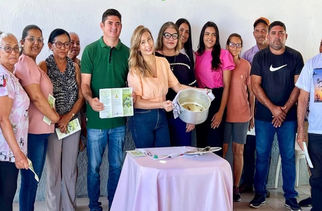 Prefeitura de Oeiras realiza oficina de plantas medicinais em Buriti do Rei dentro do projeto Hortas nas Escolas