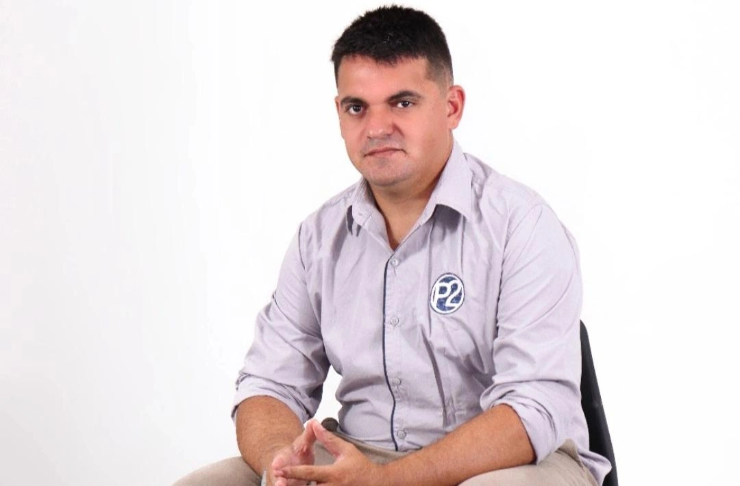 Morre aos 34 anos o jornalista Carreiro Neto, referência da imprensa em Pedro II