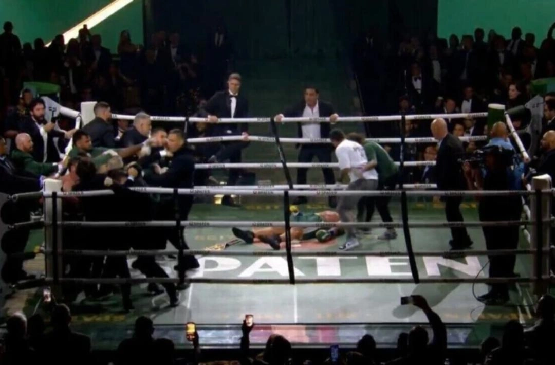 Popó culpa Werdum por briga generalizada após luta de boxe