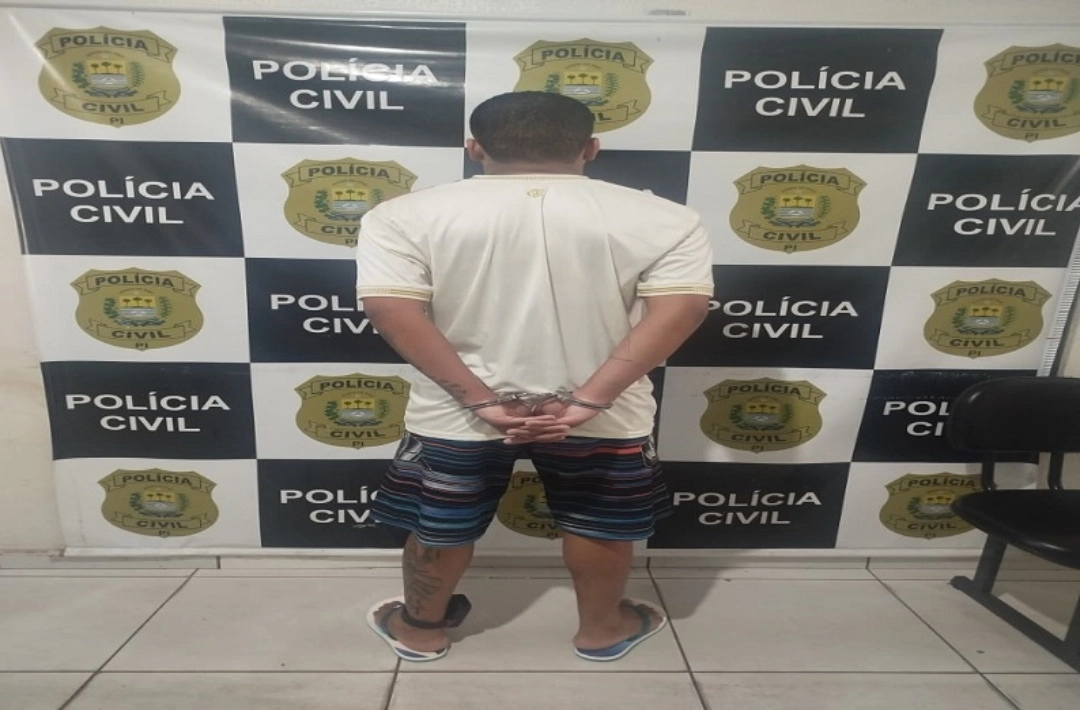 Homem investigado por homicídio volta a ser preso em Oeiras e é autuado por tráfico de drogas