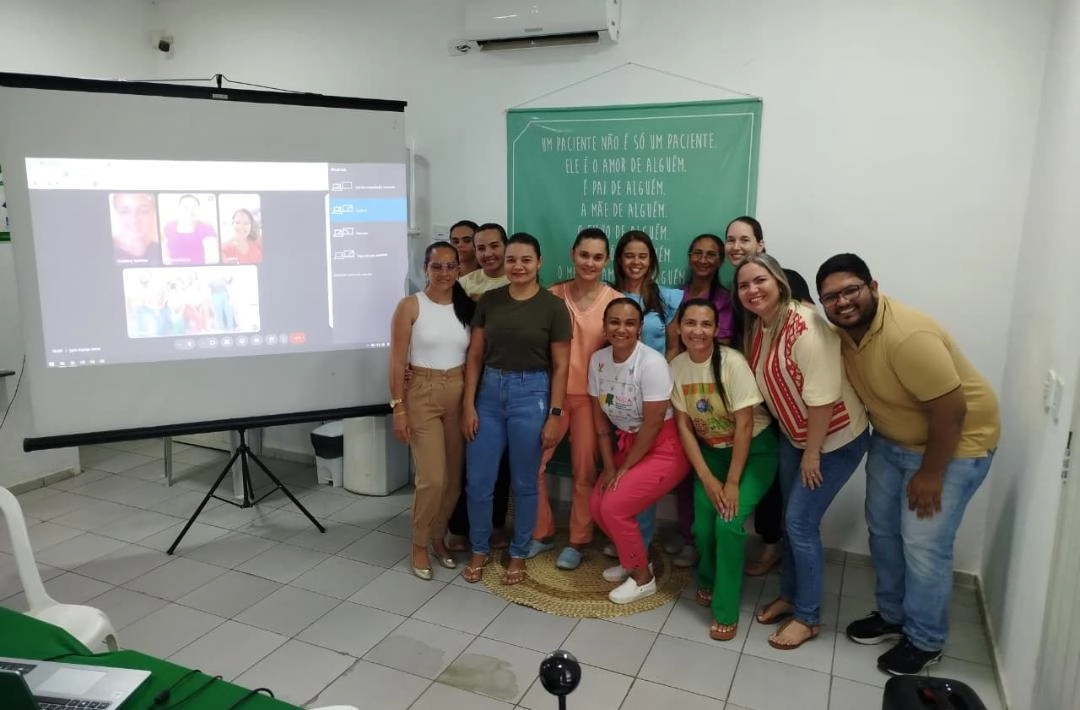 Enfermeiros e técnicos de enfermagem de São Miguel do Fidalgo participam de reunião para alinhamento das ações de trabalho