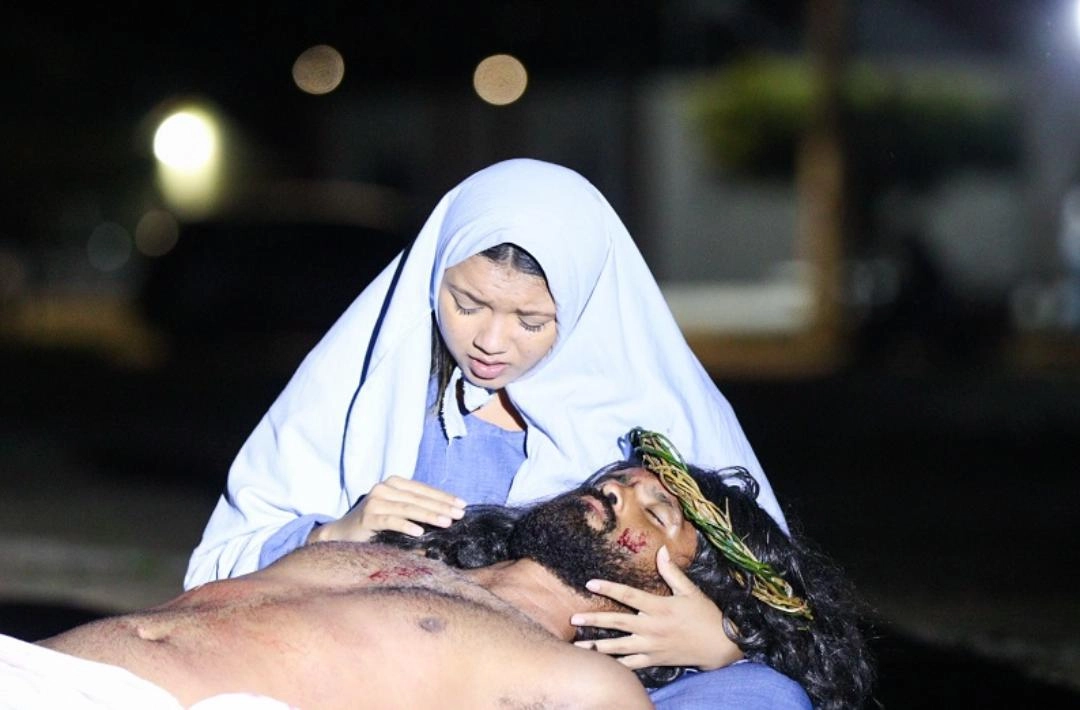 Encenação da Paixão de Cristo emociona e mobiliza público na Praça de Eventos em Colônia do Piauí