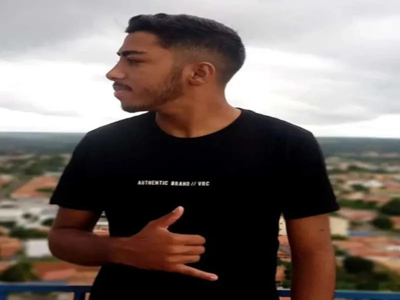 Cantor de 19 anos perde a vida em acidente na zona rural de Oeiras