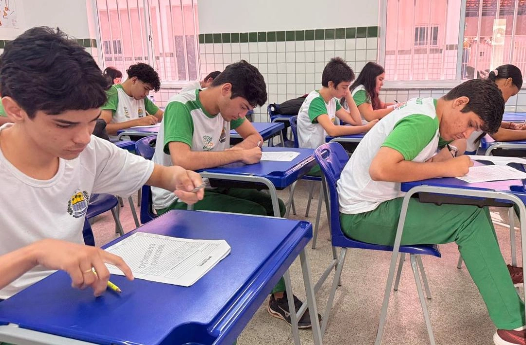 Mais de 7 mil estudantes da rede estadual participam de seletiva do Laboratório de Redação Seduc 2026