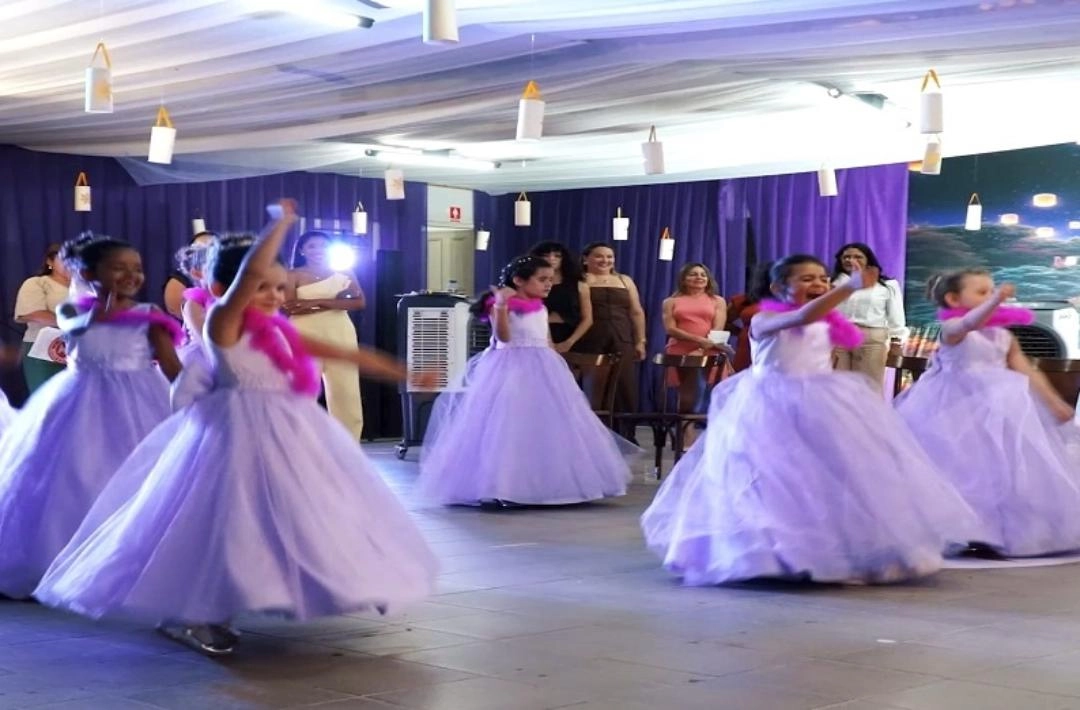 Alunos do Infantil II concluem etapa da Educação Infantil na Sociedade Educacional Paulo Freire