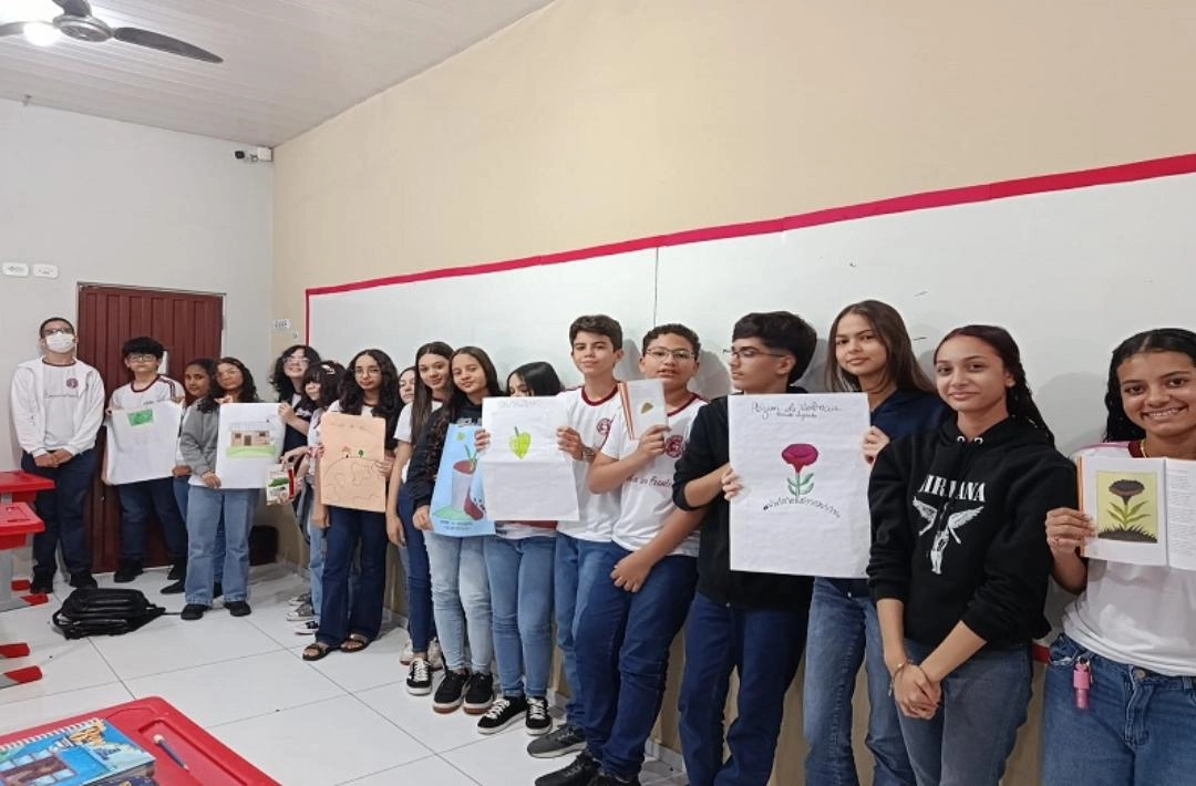 Alunos do Colégio Paulo Freire desenvolvem trabalho com poesia a partir de obra de Ricardo Azevedo