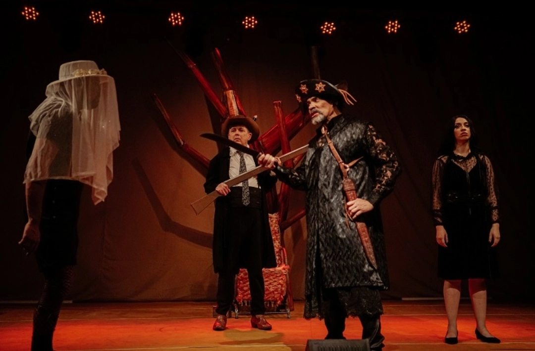 Teatro do Kaos apresenta peça “Até que tú te tornes verde” em Oeiras com entrada gratuita