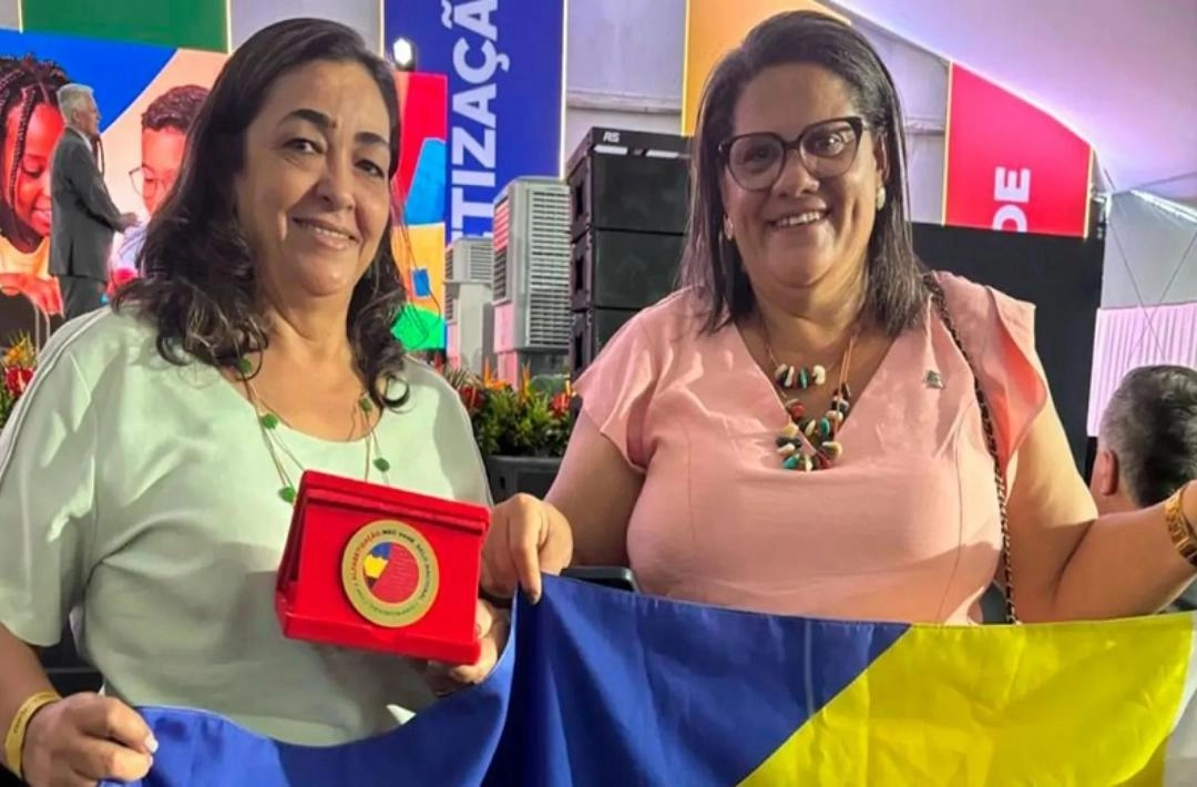 Oeiras recebe Selo Ouro do Compromisso Nacional Criança Alfabetizada em cerimônia em Brasília