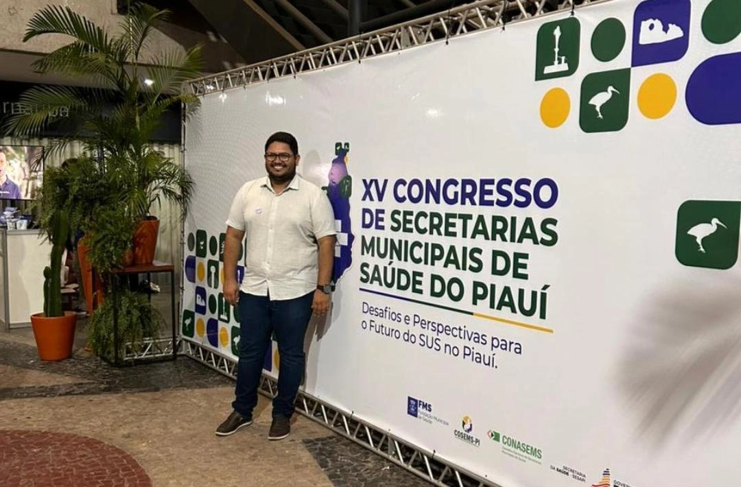 Tiago Castro representa São Miguel do Fidalgo no Congresso Estadual de Secretarias Municipais de saúde em Teresina