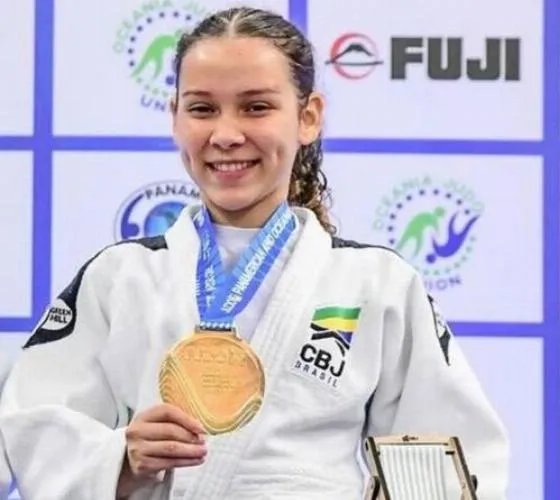 Judoca piauiense ganha medalha de ouro e é tricampeã pan-americana