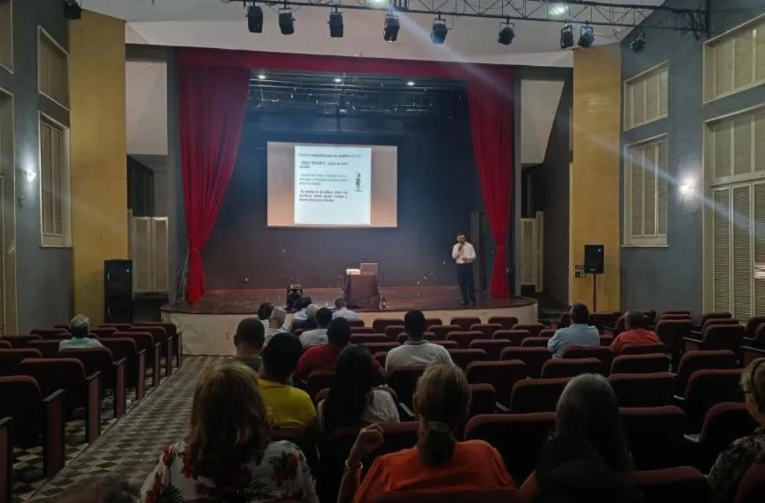Alcoólicos Anônimos inicia celebração 42 anos em Oeiras com café da manhã para a imprensa
