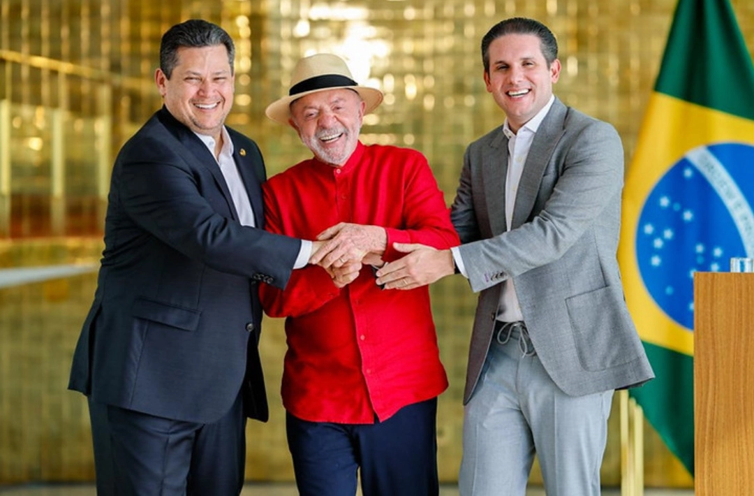 Lula fecha acordo para votar 6x1, taxa das blusinhas e terras raras