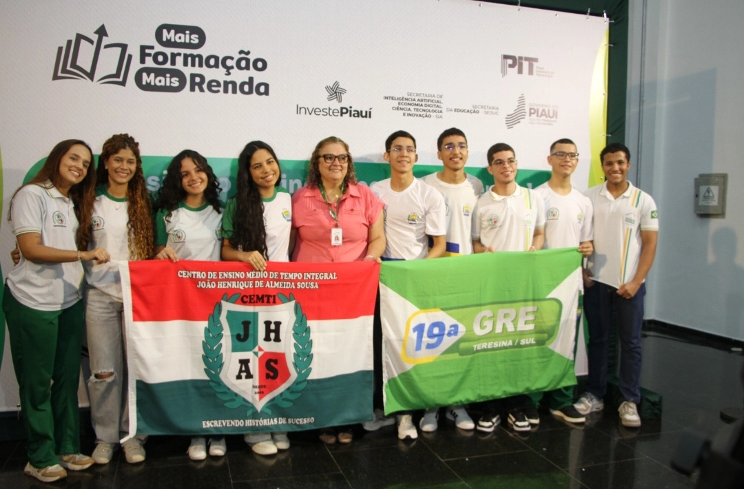 Piauí lidera em desempenho na redação do Enem e coloca escola estadual entre as melhores do país