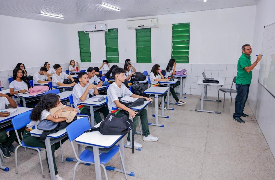 Concurso Seduc 2025: inscrições começam nesta segunda (22) com 4 mil vagas para professores