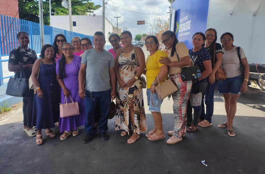 Mulheres de São Miguel do Fidalgo são atendidas pela Carreta da Saúde da Mulher em Floriano