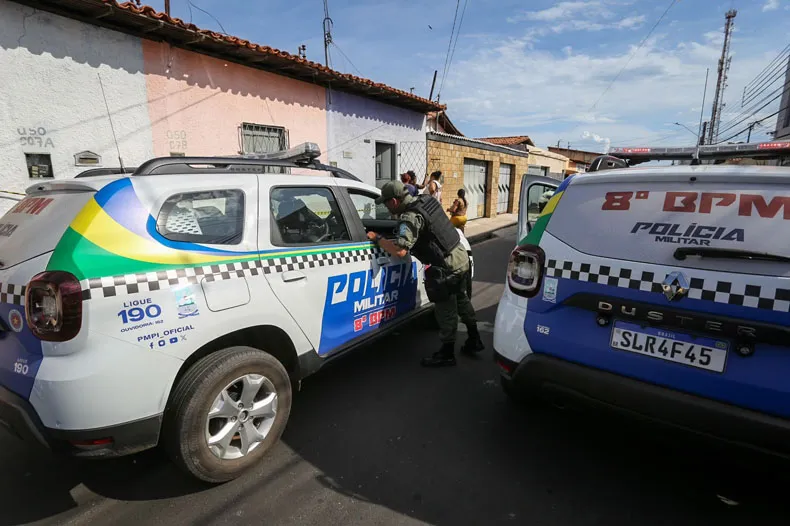 Foragido de presídio é executado na frente da mãe em casa