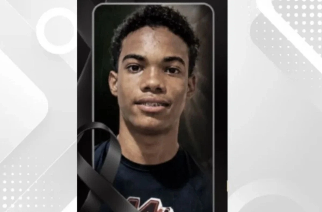 Adolescente morre após sofrer descarga elétrica enquanto empinava pipa