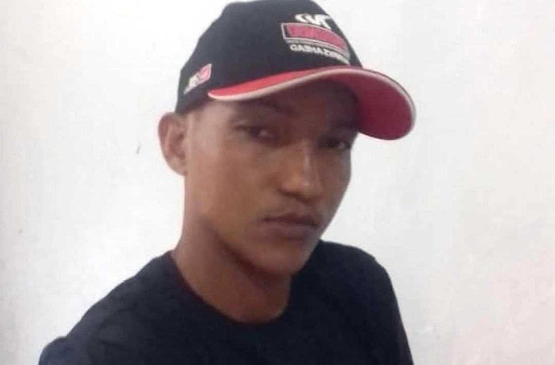 Homem de 33 anos é encontrado morto dentro de residência em Oeiras