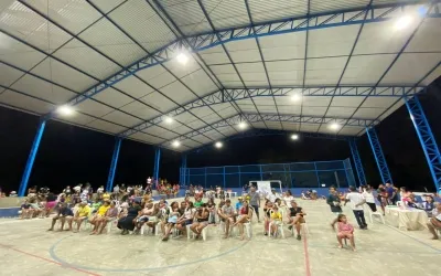 Zé Raimundo entrega reforma de ginásio poliesportivo durante festejo do povoado Boa Nova, em Oeiras