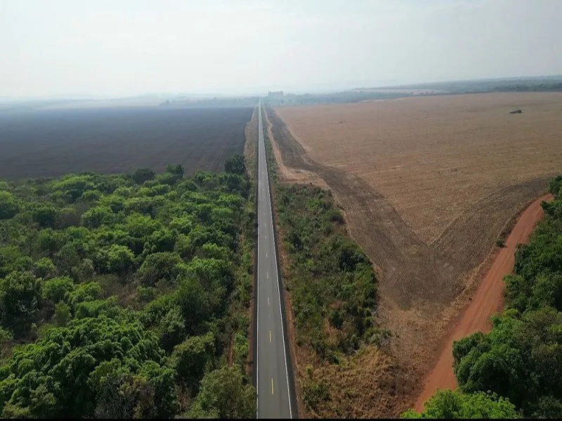 DER finaliza obra na rodovia PI-236 com 125 km de extensão ligando Oeiras a Regeneração