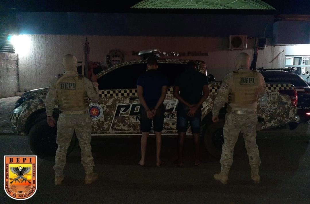 Polícia desarticula ponto de tráfico e prende dois suspeitos em Jaicós