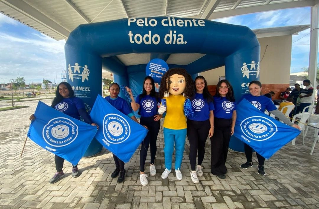 Mutirão da Equatorial Piauí oferece serviços e sessão de cinema em Oeiras