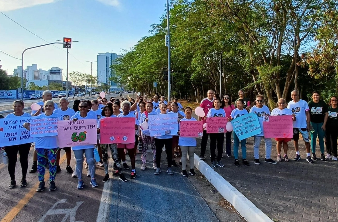 Outubro Rosa: Projeto 60+ promove ações de conscientização sobre o câncer de mama em Teresina