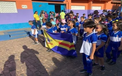 Escola Madre Deus Kids revive tradição com desfile da Independência em Oeiras